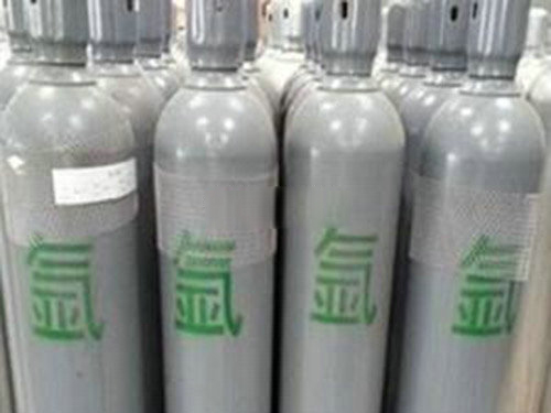 氩气